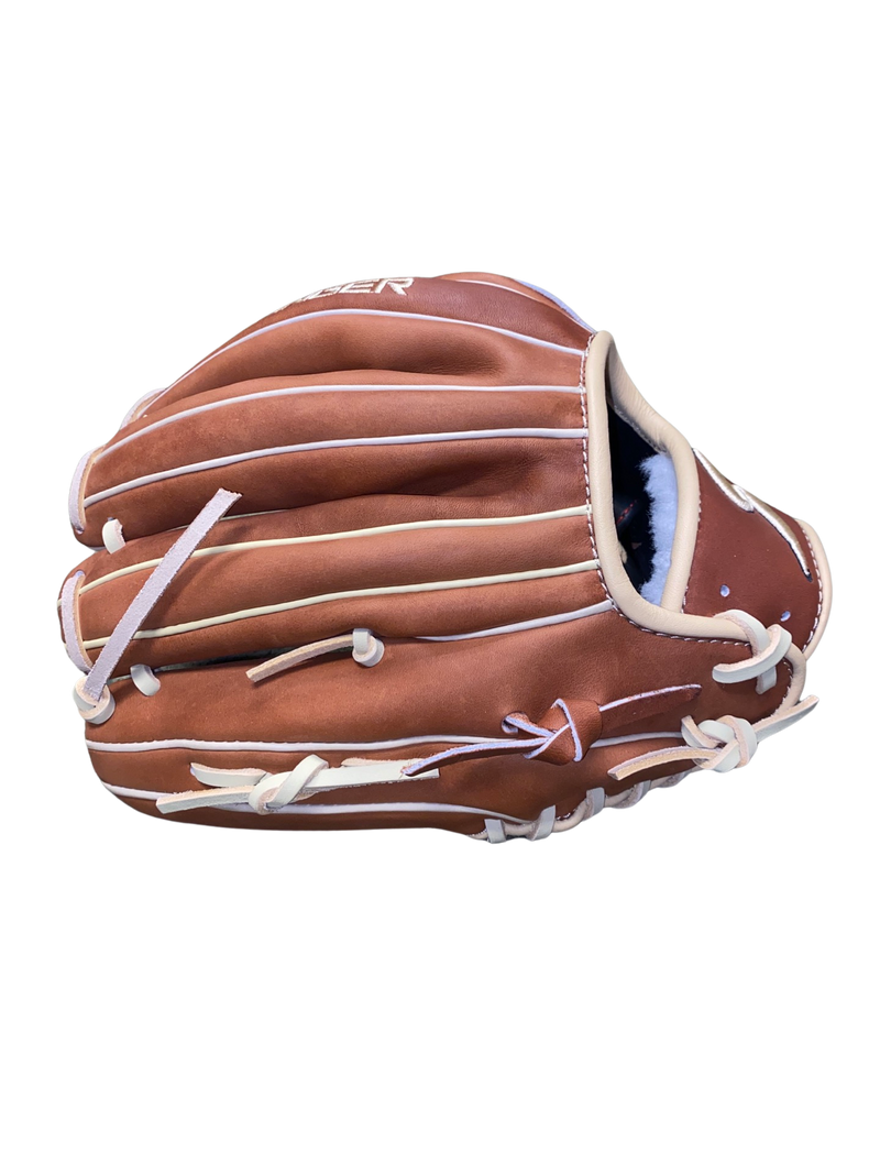 Load image into Gallery viewer, Classic SERIES INFIELD BASEBALL GLOVE