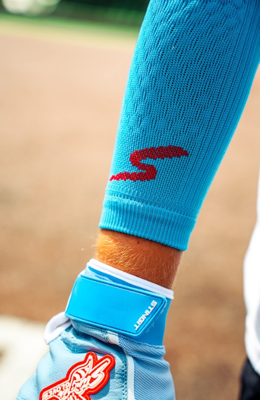 Load image into Gallery viewer, Stinger Premium Arm Sleeve - Carolina
