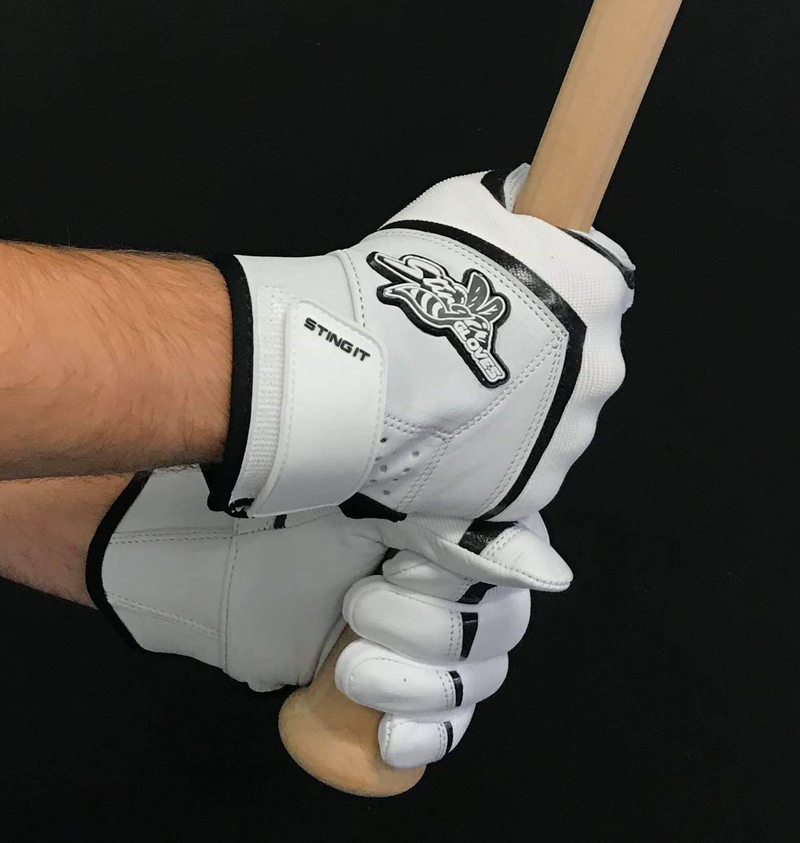 Load image into Gallery viewer, Sting Squad Batting Gloves - Black
