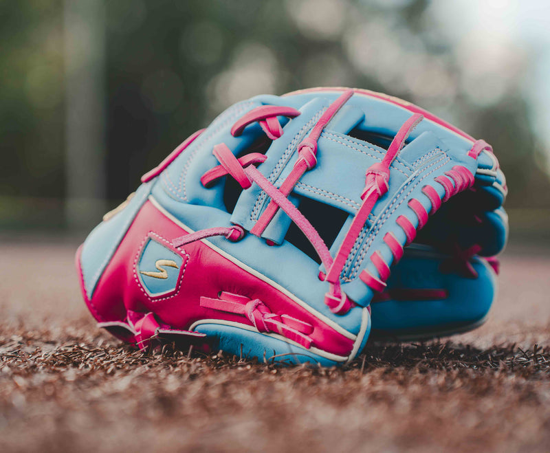 Load image into Gallery viewer, Stinger Cotton Candy 11.75&quot; Baseball Fielding Glove
