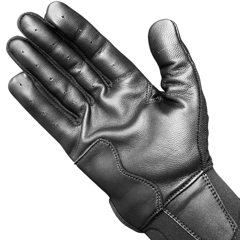 Load image into Gallery viewer, Sting Squad Batting Gloves - Black Out
