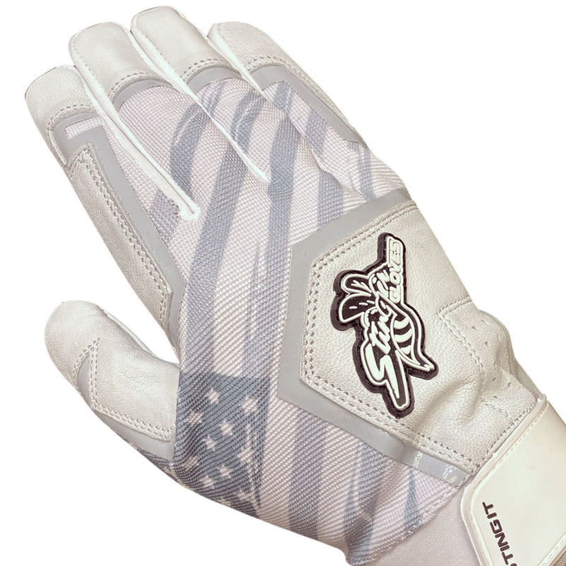 Load image into Gallery viewer, Sting Squad Batting Gloves - ICE USA
